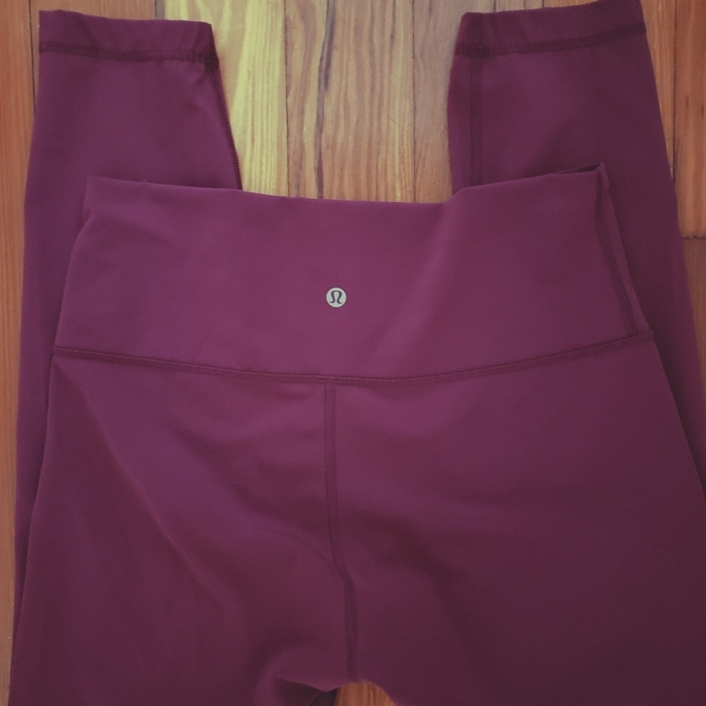Plum Lululemon Wonder Under high-rise tight